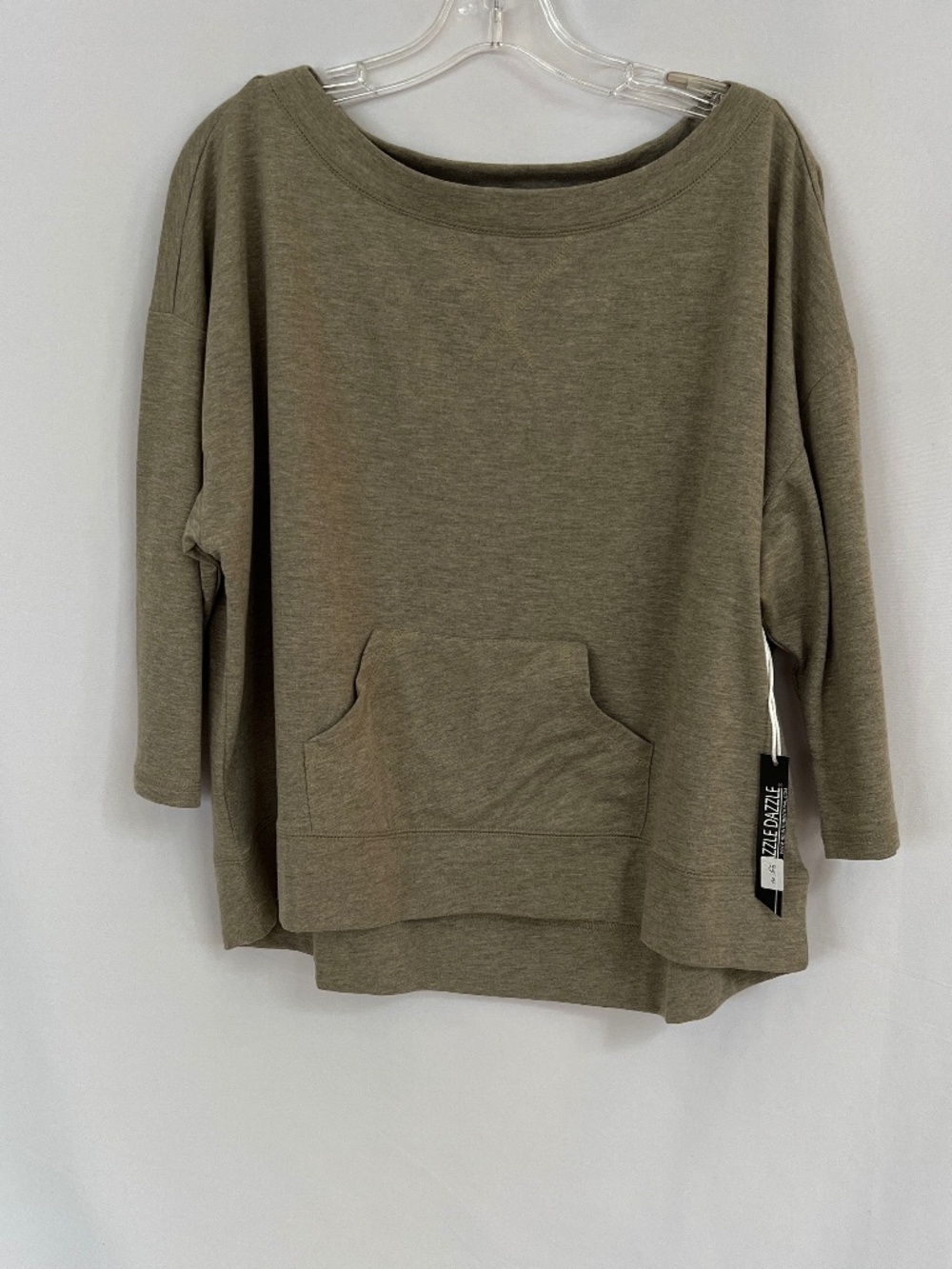 Razzle Dazzle Boatneck 3/4 sleeve Top Kangaroo Pockets Size L NWT